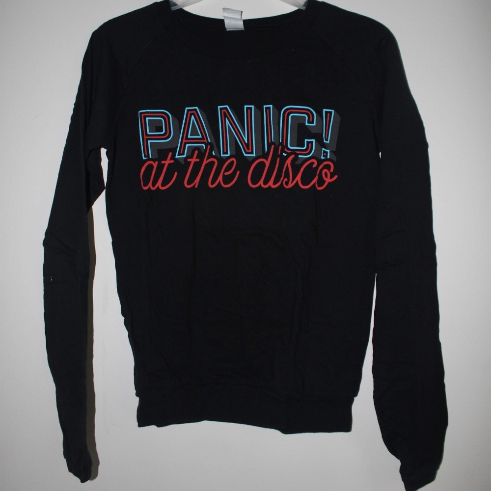 Hot Topic Long Sleeve Top